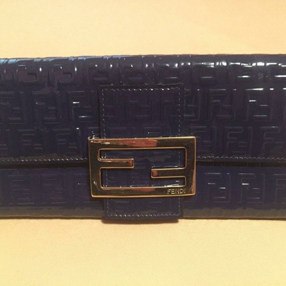 Fendi P. Foglio Forever Vernice wallet